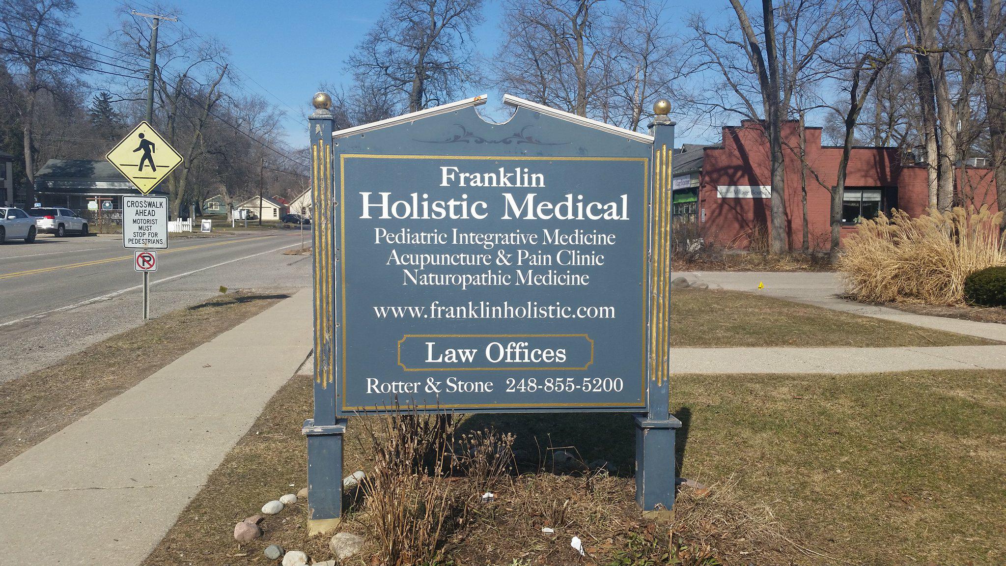 28583902_10156166590598633_233911910_o